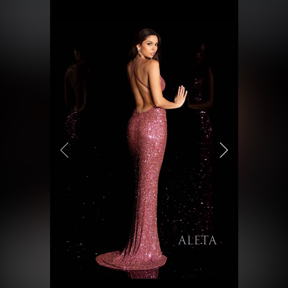 Purple formal dress/ prom dress